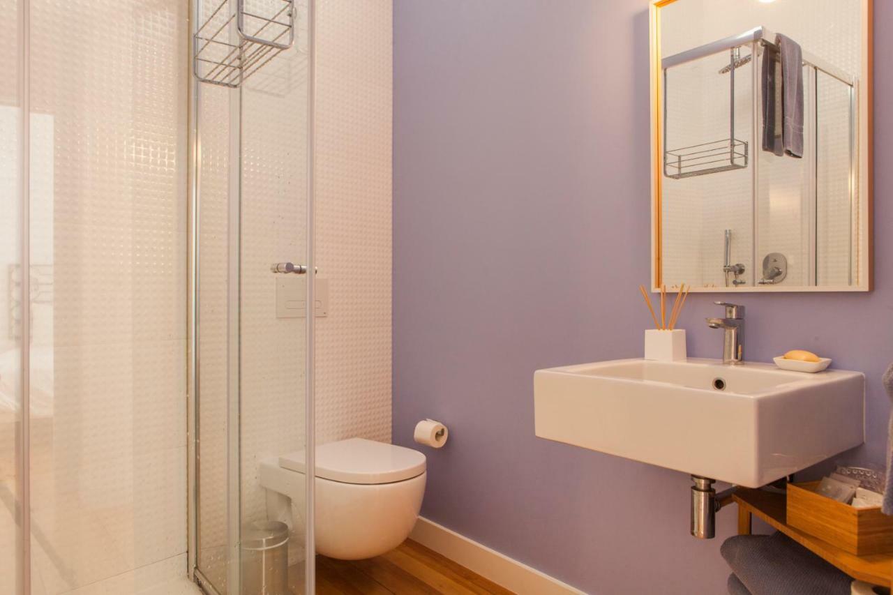 Cozy 1St Floor Flat Central Chiado District With Balconies And Ac 19Th Century Building Lisboa Exterior foto